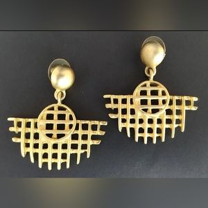 Vintage 90s MATTE GOLD GRID earrings dangling pierced avant garde fan statement
